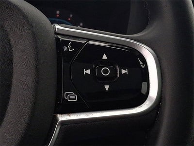 2023 Volvo XC60 Plus Bright Theme