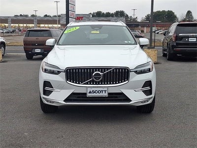 2023 Volvo XC60 Plus Bright Theme