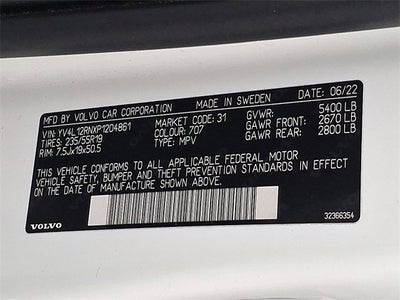 2023 Volvo XC60 Plus Bright Theme