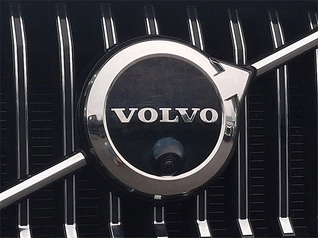 2023 Volvo XC60 Plus Bright Theme