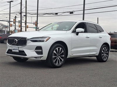 2023 Volvo XC60 Plus Bright Theme