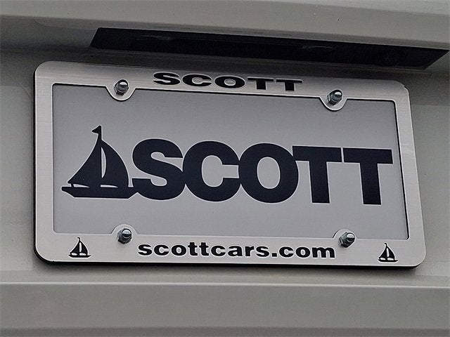 2023 Volvo XC60 Plus Bright Theme