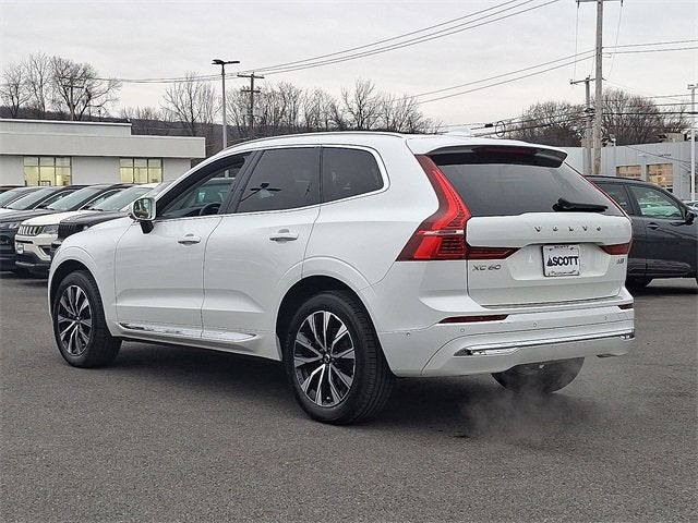 2023 Volvo XC60 Plus Bright Theme