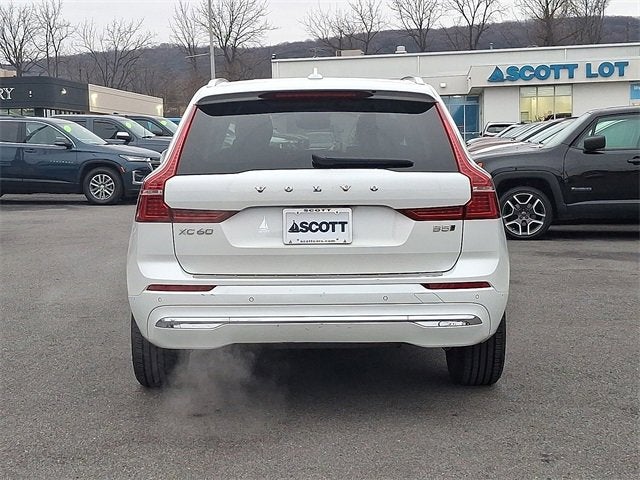 2023 Volvo XC60 Plus Bright Theme