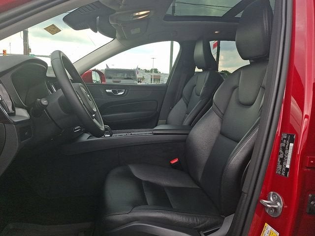 2023 Volvo XC60 Core