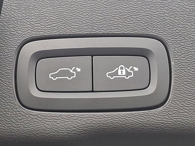 2023 Volvo XC60 Core