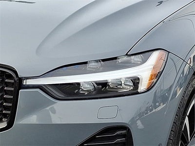 2023 Volvo XC60 Plus Dark Theme