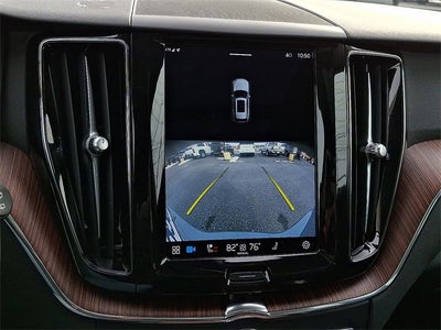 2023 Volvo XC60 Plus Dark Theme