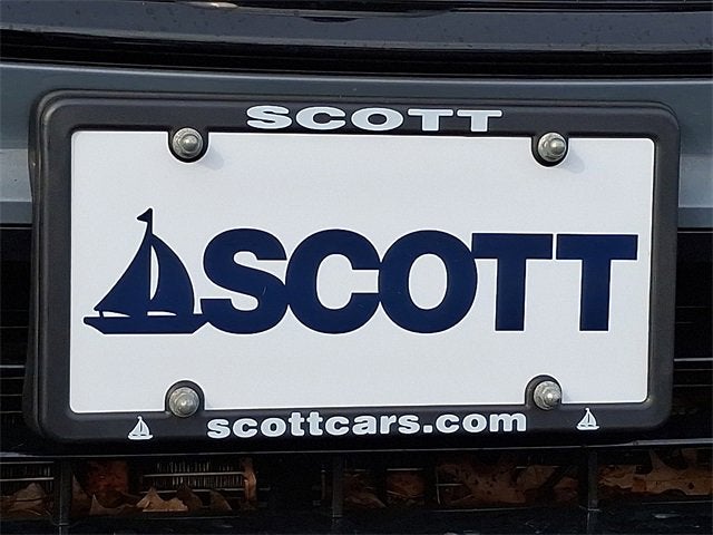 2023 Volvo XC60 Plus Dark Theme