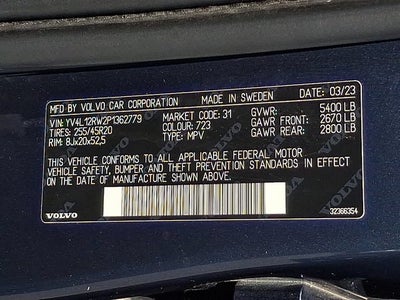 2023 Volvo XC60 Plus Dark Theme