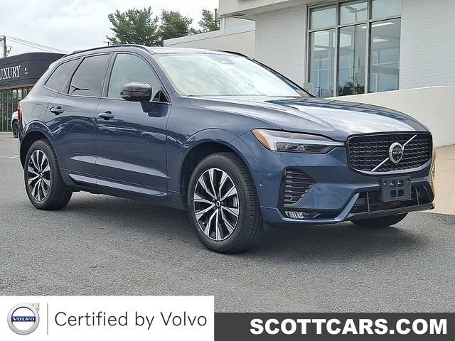 2023 Volvo XC60 Plus Dark Theme