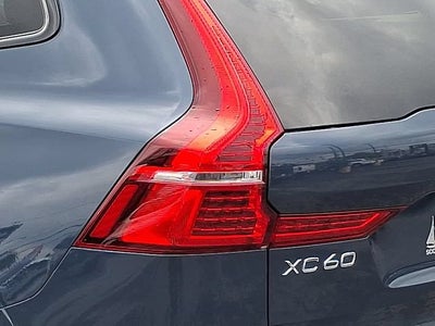 2023 Volvo XC60 Plus Dark Theme