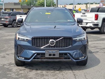 2023 Volvo XC60 Plus Dark Theme