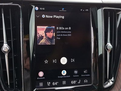 2023 Volvo XC60 Plus Dark Theme