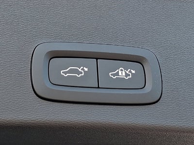 2026 Volvo XC40 Plus