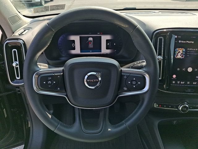 2024 Volvo XC40 Plus Bright Theme