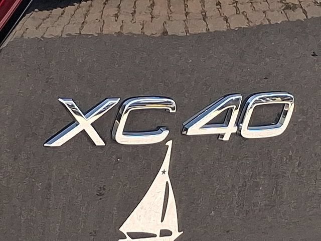 2024 Volvo XC40 Plus Bright Theme