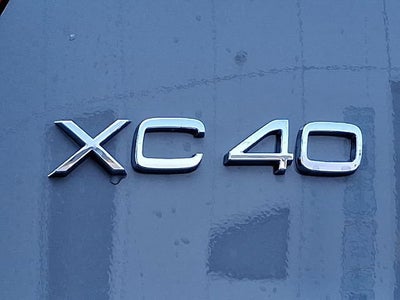 2026 Volvo XC40 Core