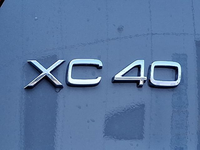 2026 Volvo XC40 Core