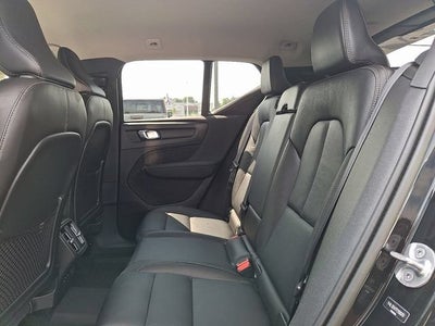 2023 Volvo XC40 Core
