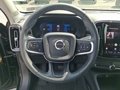2023 Volvo XC40 Core