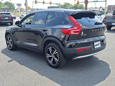2023 Volvo XC40 Core