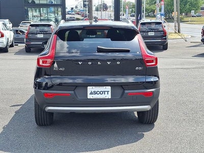 2023 Volvo XC40 Core