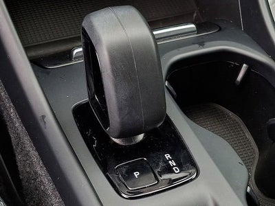 2023 Volvo XC40 Core