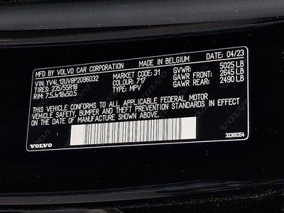 2023 Volvo XC40 Core