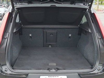 2023 Volvo XC40 Core