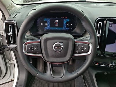 2023 Volvo XC40 Plus Dark Theme