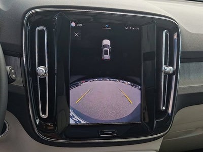 2023 Volvo XC40 Plus Dark Theme
