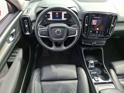 2023 Volvo XC40 Plus Dark Theme