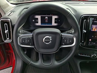 2023 Volvo XC40 Plus Dark Theme