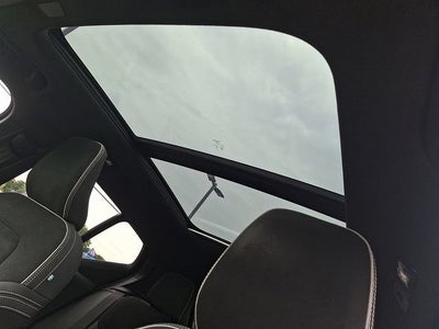 2023 Volvo XC40 Plus Dark Theme