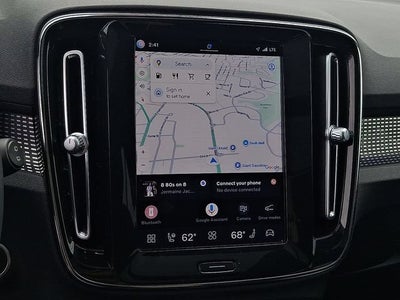 2023 Volvo XC40 Plus Dark Theme