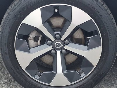 2023 Volvo XC40 Plus Dark Theme