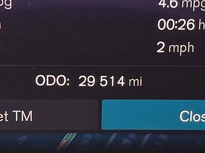2023 Volvo XC40 Plus Dark Theme