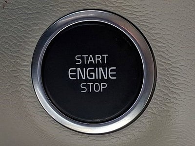 2023 Volvo XC40 Plus Dark Theme