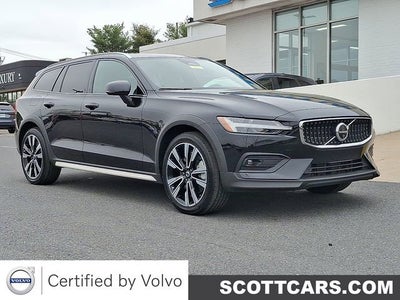 2024 Volvo V60 Cross Country Ultimate