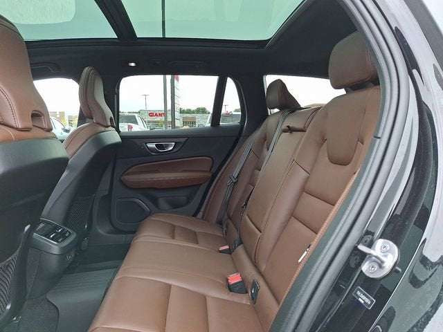 2024 Volvo V60 Cross Country Ultimate