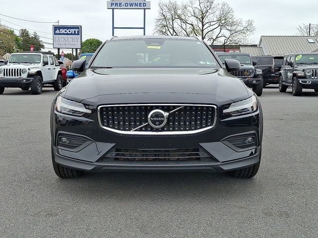 2024 Volvo V60 Cross Country Ultimate