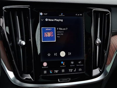 2024 Volvo V60 Cross Country Ultimate