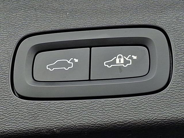 2024 Volvo V60 Cross Country Ultimate
