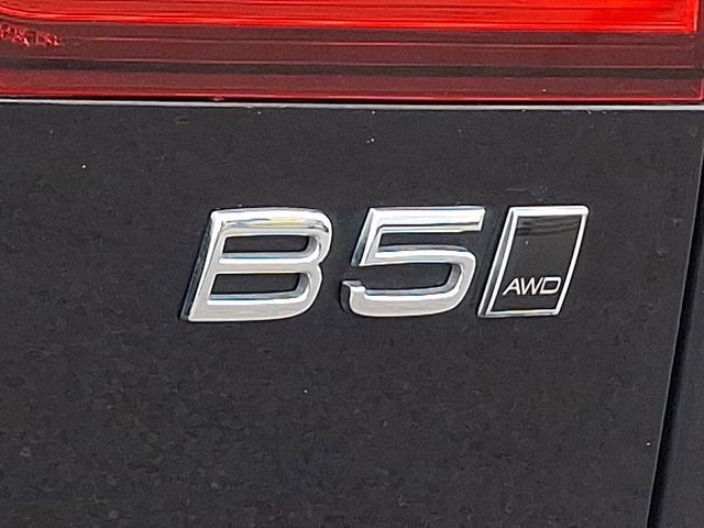 2024 Volvo V60 Cross Country Ultimate