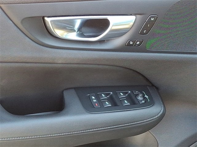 2025 Volvo V60 Cross Country Plus