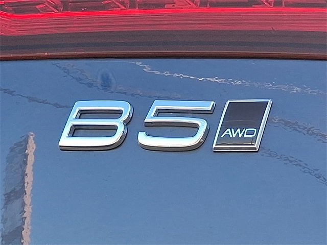 2025 Volvo V60 Cross Country Plus