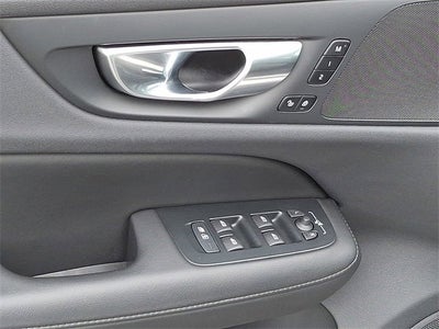 2025 Volvo V60 Cross Country Plus