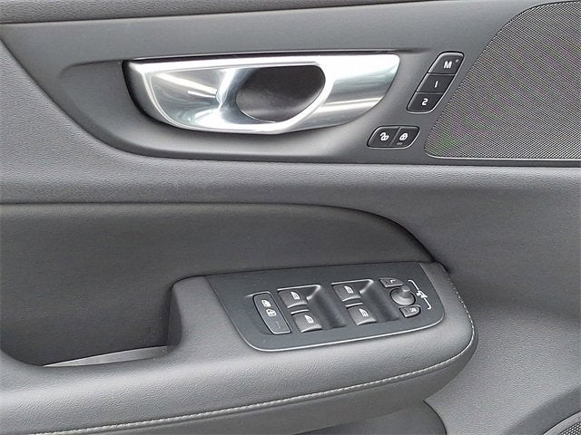 2025 Volvo V60 Cross Country Plus