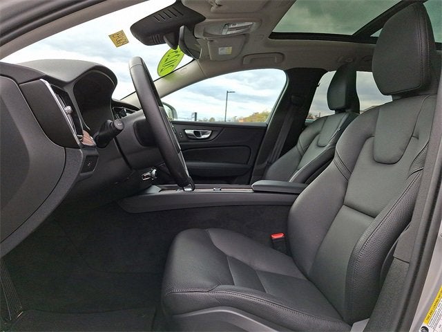 2025 Volvo V60 Cross Country Plus